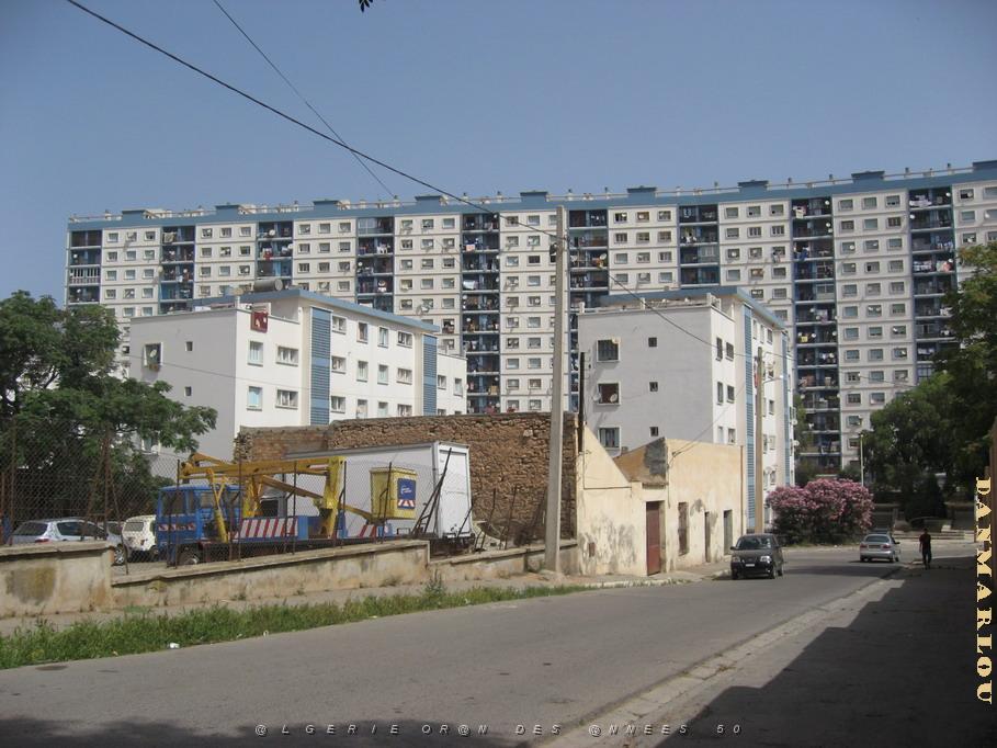 2379 cite la fontaine.jpg